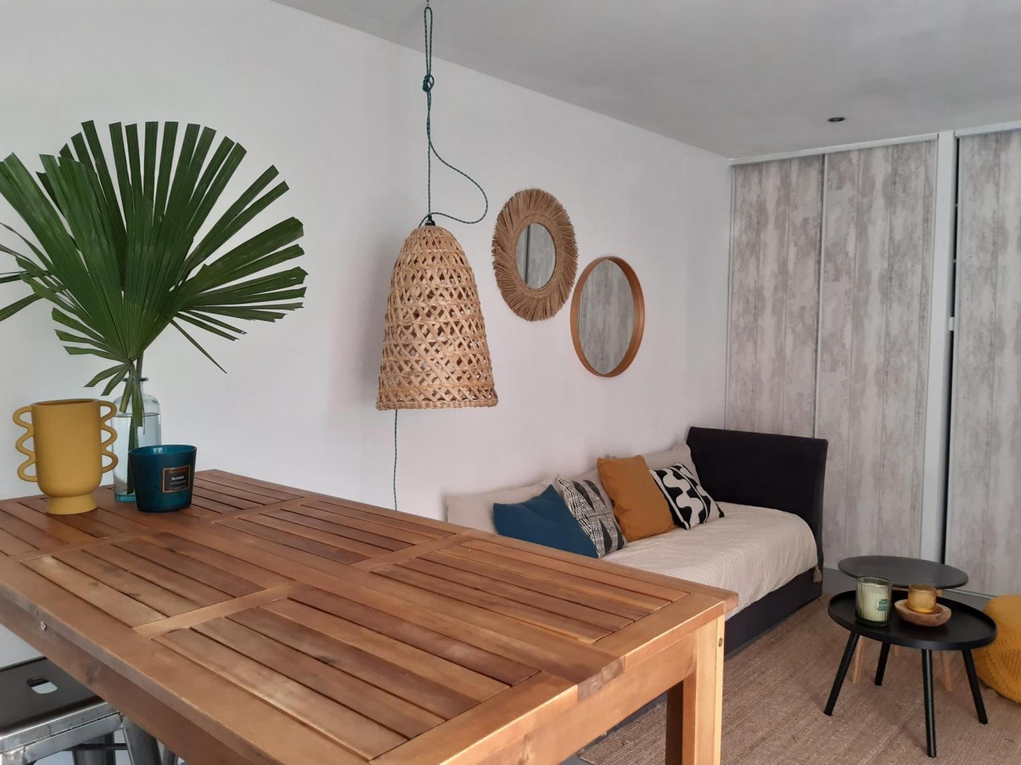Grand Studio Avec Patio Marseille Bagian luar foto